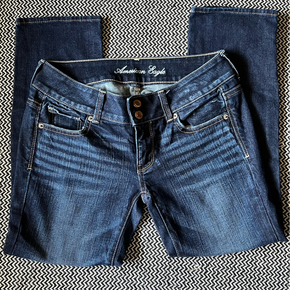 American Eagle dark wash Artist crop stretch jeans - Picture 2 of 8